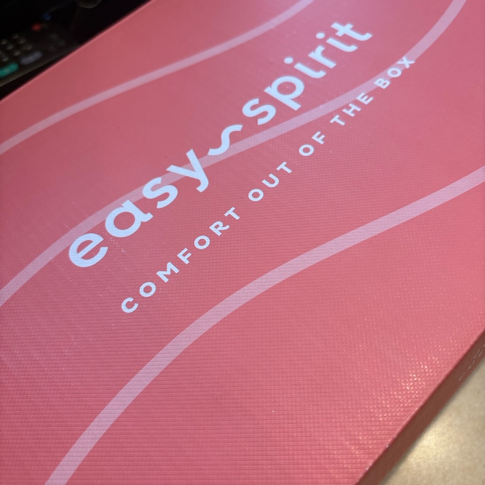 Easy Spirit White and Green Women's Athletic Sneakers-Romy-7.5 - Picture 7 of 7
